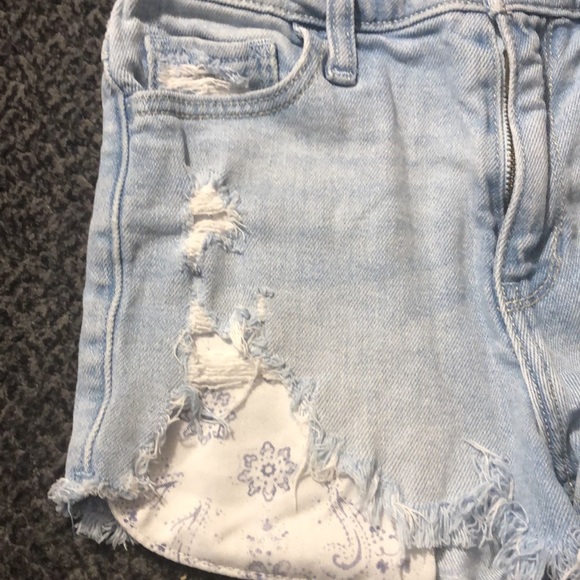 🔹 4 for $30 Hollister Jean Shorts - Picture 3 of 5